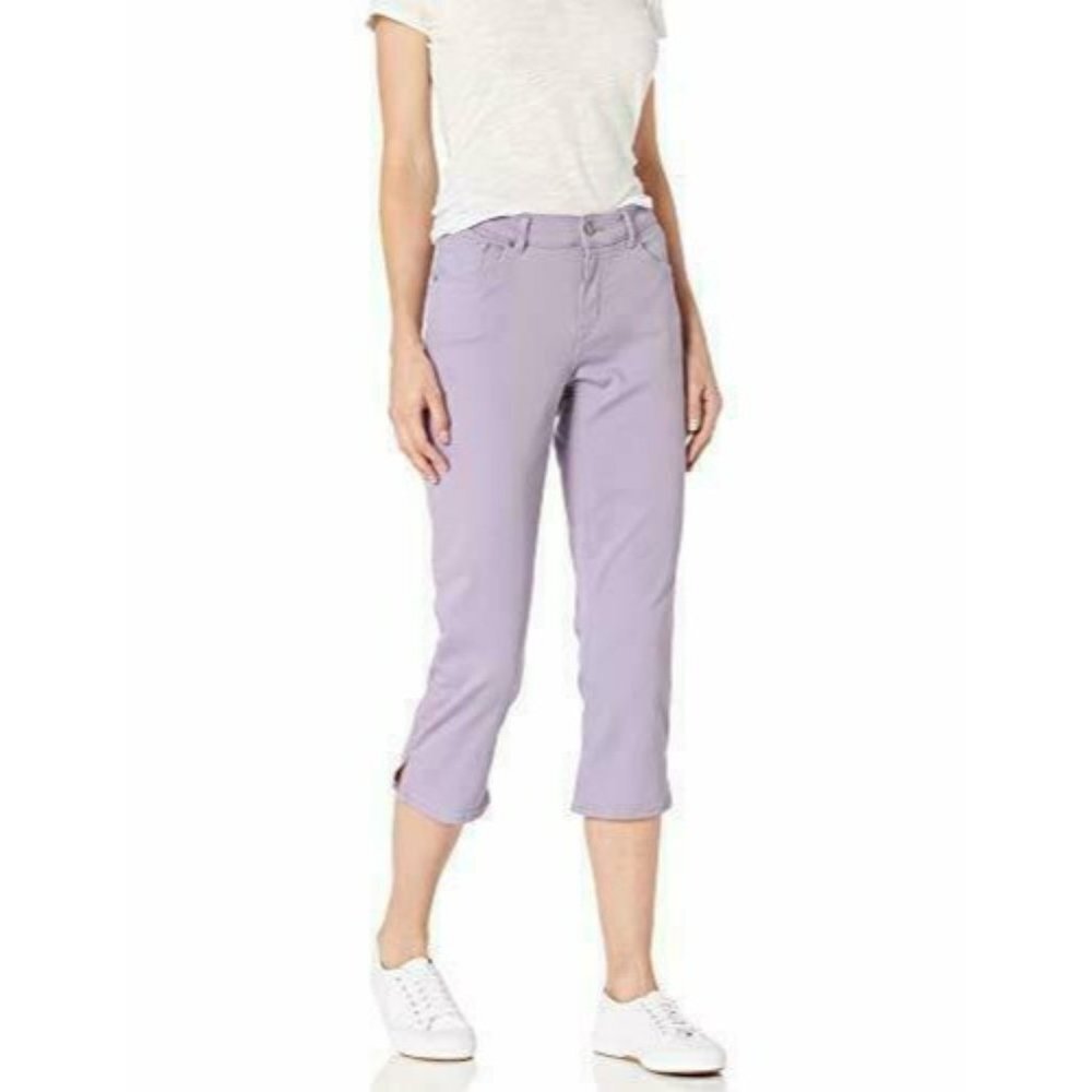 LEVIS CLASSIC CAPRIS SZ 12 W 31 NEW WITH TAG